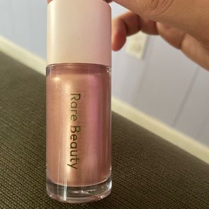 Rare beauty liquid highlighter